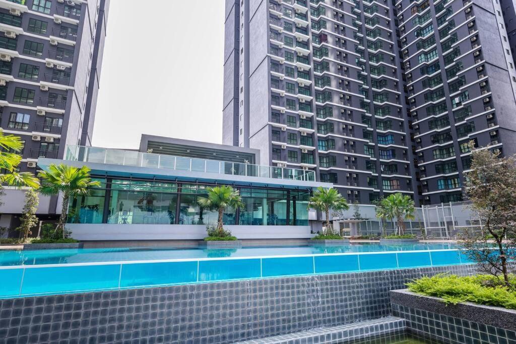 Cozy House Majestic Maxim Cheras Connaught 夜市中文房东 Kuala Lumpur